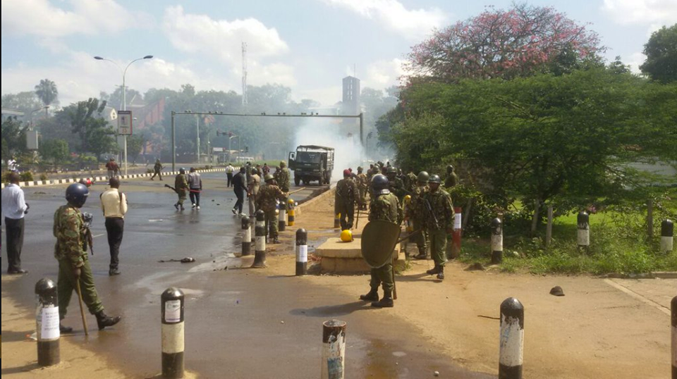 Police Mercilessly Beat Up A Rioting Man (VIDEO)