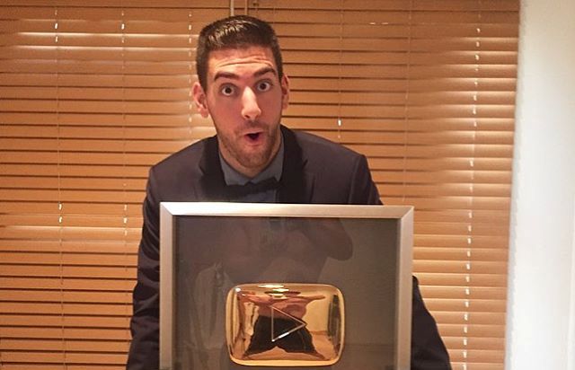 How Much Money Joey Salads Makes On YouTube – Net Worth