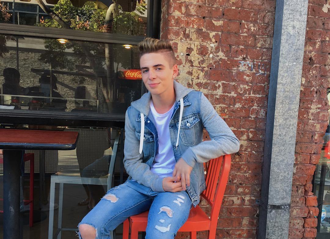 How Much Money Zach Clayton (BadZach) Makes On YouTube – Net Worth