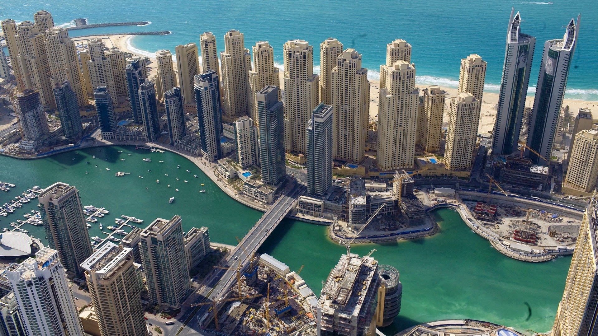20 Photos That Tell You How Rich Dubai Is.