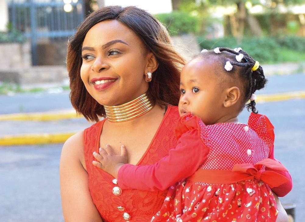 Size 8 and Daughter Looking Extra Stunning In New Photos