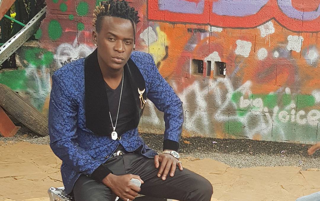 Check Out Willy Paul Flaunting His Stacks Of Cash