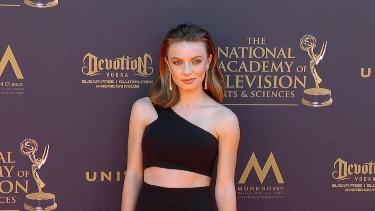 Courtney Grosbeck – Inside The Life Of The Actress