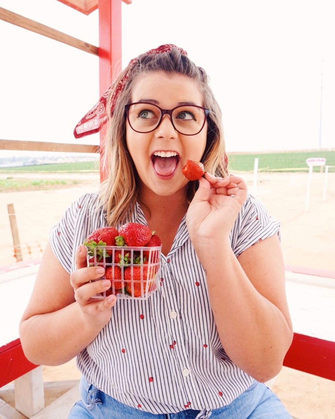 How Much Money Sierra Schultzzie Makes On YouTube – Net Worth