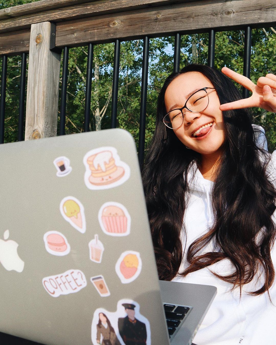 How Much Money Linda Sun Makes On YouTube – Net Worth