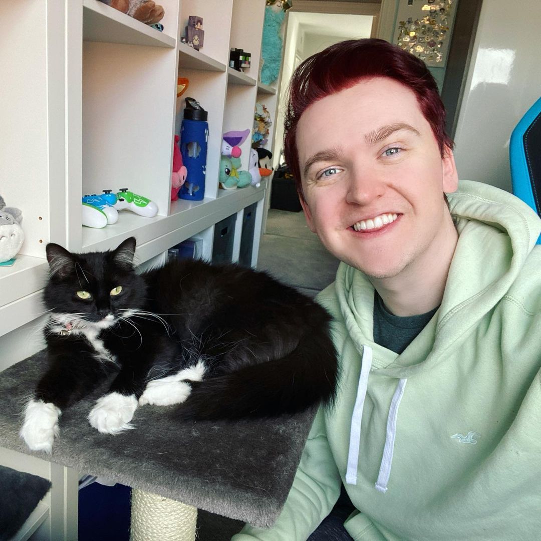 How Much Money Dangthatsalongname Makes On YouTube – Net Worth